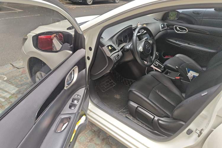 Used Nissan Sylphy 2018 1.6XV CVT Deluxe Edition Driver Seat