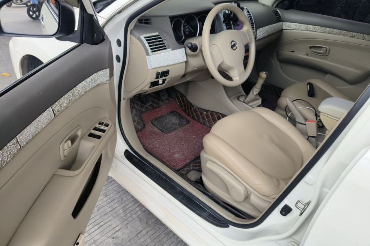 Used Nissan Sylphy 2018 Classic 1.6XE+ Manual Leading Edition Driver Seat