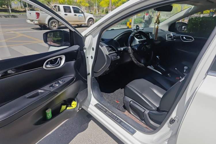Used Nissan Sylphy 2018 1.6XV CVT Deluxe Edition Driver Seat