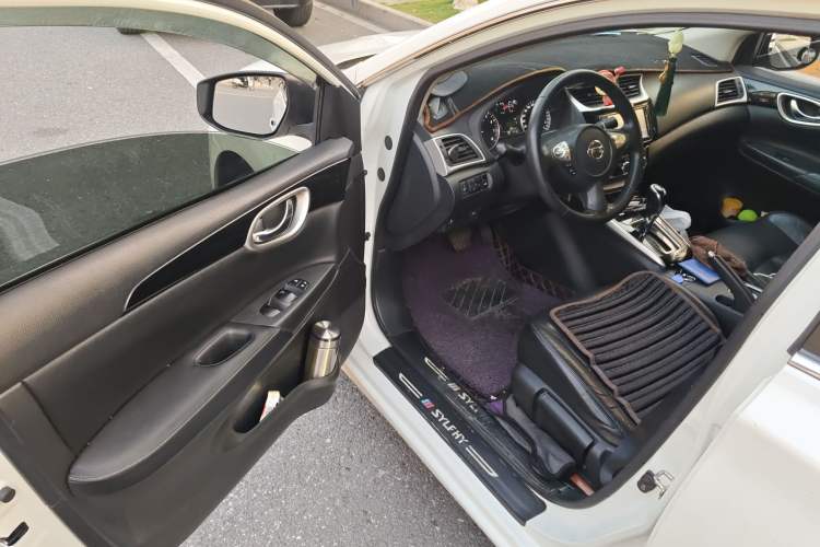 Used Nissan Sylphy 2018 1.6XV CVT Deluxe Edition Driver Seat