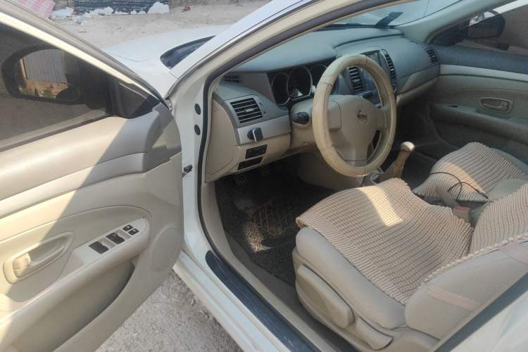 Used Nissan Sylphy 2018 Classic 1.6XE+ Manual Leading Edition Driver Seat
