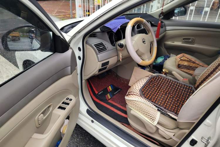 Used Nissan Sylphy 2018 Classic 1.6XE+ CVT Leading Edition Driver Seat