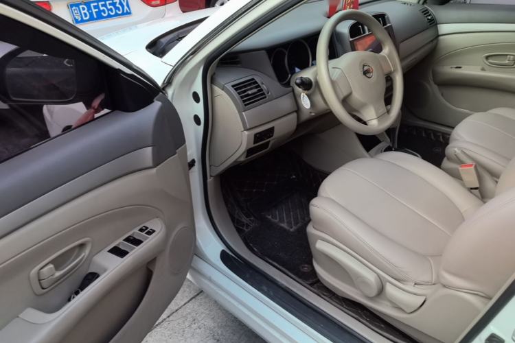 Used Nissan Sylphy 2018 Classic 1.6XE+ CVT Leading Edition Driver Seat
