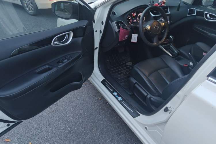 Used Nissan Sylphy 2018 1.6XV CVT Deluxe Edition Driver Seat