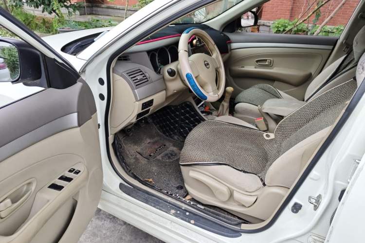 Used Nissan Sylphy 2018 Classic 1.6XE Manual Comfort Edition Driver Seat