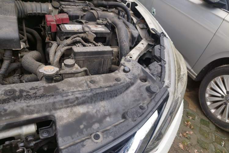 Used Nissan Sylphy 2018 1.6XV CVT Deluxe Edition Engine Bay Left