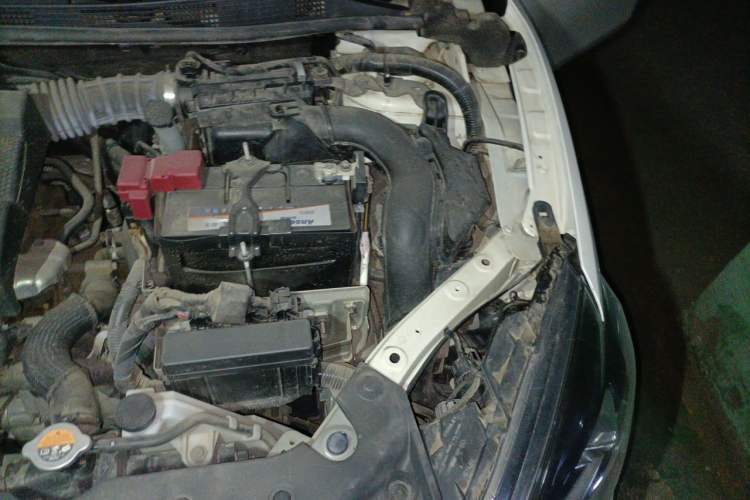 Used Nissan Sylphy 2018 1.6XV CVT Deluxe Edition Engine Bay Left