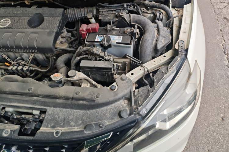 Used Nissan Sylphy 2018 1.6XL Manual Luxury Edition Engine Bay Left