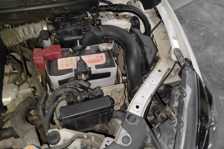 Used Nissan Sylphy 2018 1.6XV CVT Deluxe Edition Engine Bay Left
