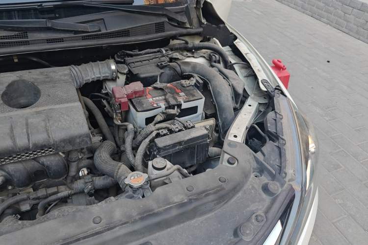 Used Nissan Sylphy 2018 1.6XV CVT Deluxe Edition Engine Bay Left