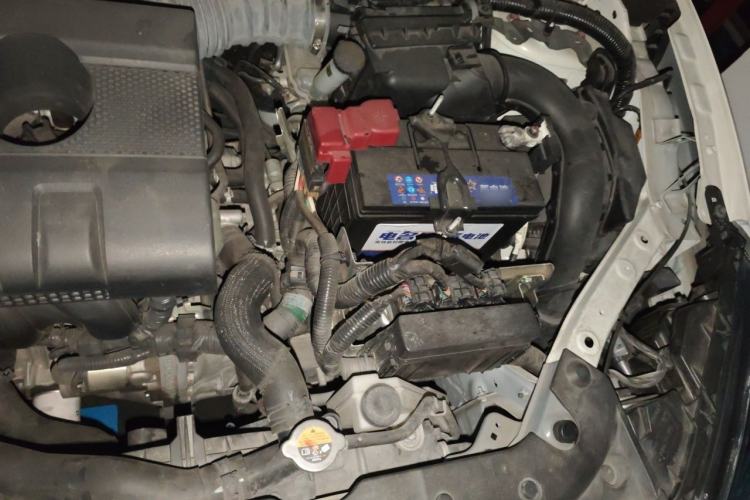 Used Nissan Sylphy 2018 1.6XV CVT Deluxe Edition Engine Bay Left