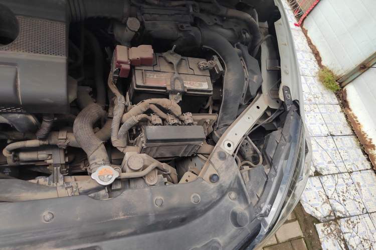 Used Nissan Sylphy 2018 1.6XV CVT Deluxe Edition Engine Bay Left