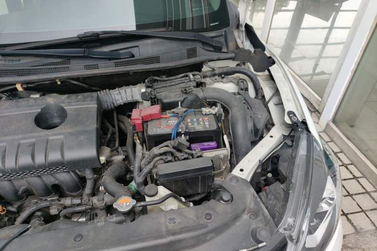 Used Nissan Sylphy 2018 1.6XV CVT Deluxe Edition Engine Bay Left