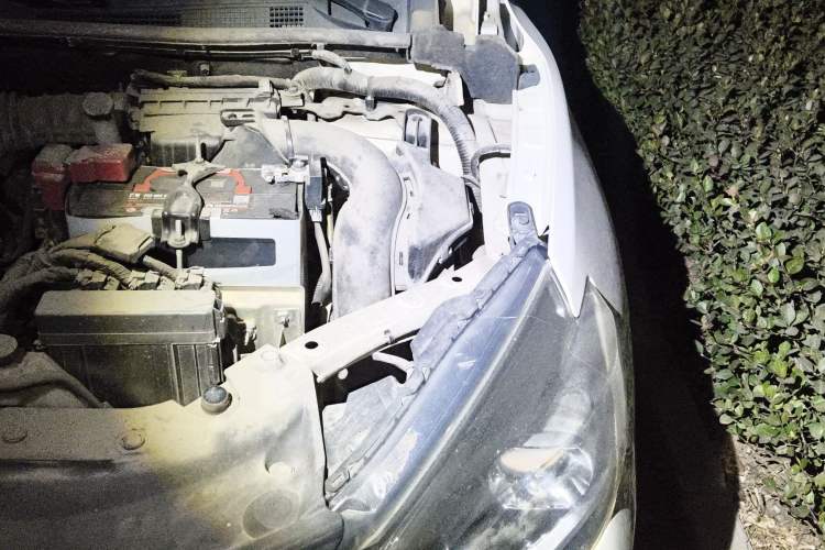 Used Nissan Sylphy 2018 1.6XV CVT Deluxe Edition Engine Bay Left