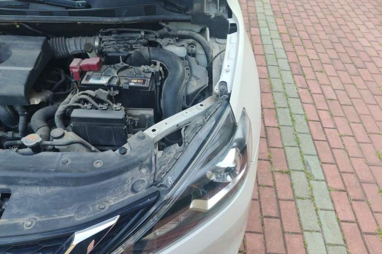 Used Nissan Sylphy 2018 1.6XV CVT Deluxe Edition Engine Bay Left