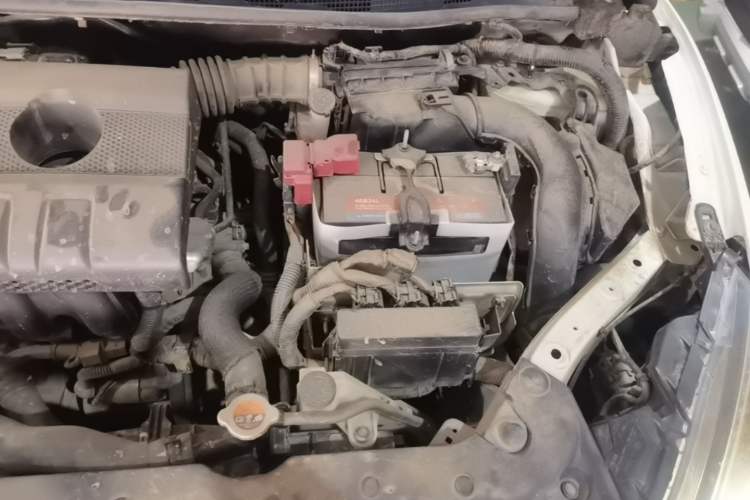 Used Nissan Sylphy 2018 1.6XV CVT Deluxe Edition Engine Bay Left