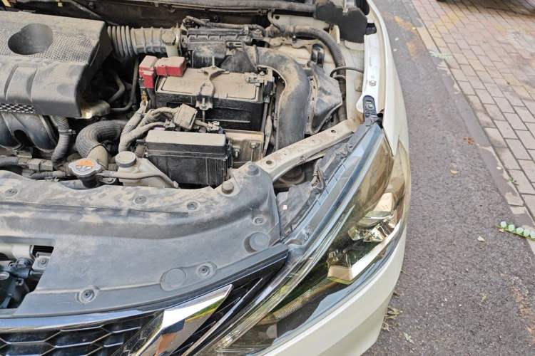 Used Nissan Sylphy 2018 1.6XV CVT Deluxe Edition Engine Bay Left