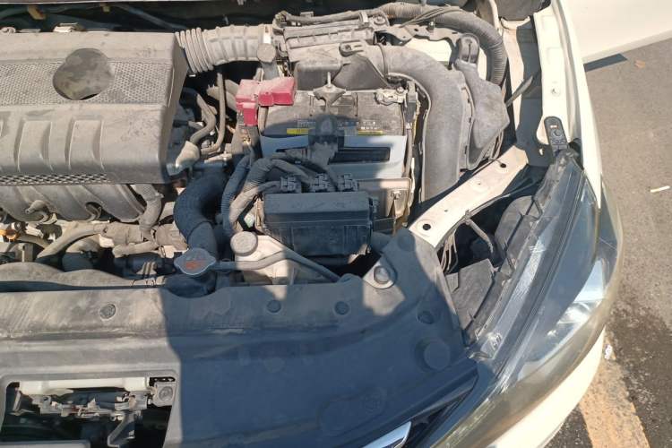 Used Nissan Sylphy 2018 1.6XV CVT Deluxe Edition Engine Bay Left