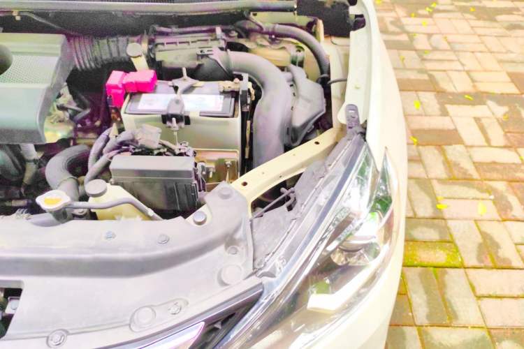 Used Nissan Sylphy 2018 1.6XV CVT Deluxe Edition Engine Bay Left