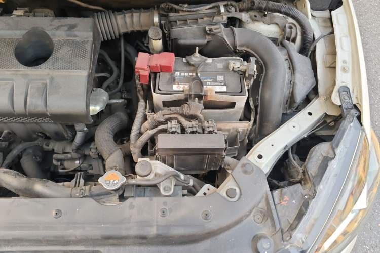 Used Nissan Sylphy 2018 1.6XV CVT Deluxe Edition Engine Bay Left