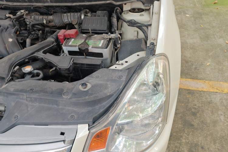 Used Nissan Sylphy 2018 Classic 1.6XE+ Manual Leading Edition Engine Bay Left