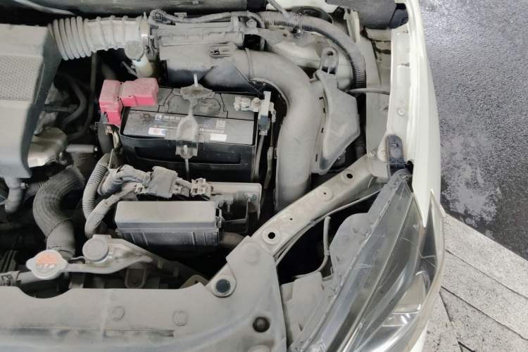 Used Nissan Sylphy 2018 1.6XV CVT Deluxe Edition Engine Bay Left