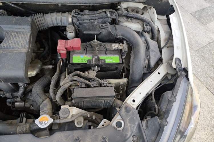 Used Nissan Sylphy 2018 1.6XV CVT Deluxe Edition Engine Bay Left