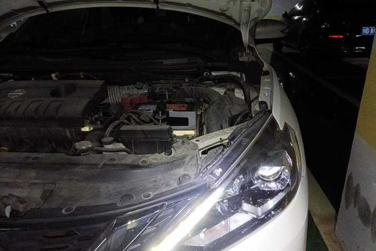 Used Nissan Sylphy 2018 1.6XV CVT Deluxe Edition Engine Bay Left
