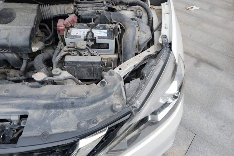 Used Nissan Sylphy 2018 1.6XV CVT Deluxe Edition Engine Bay Left