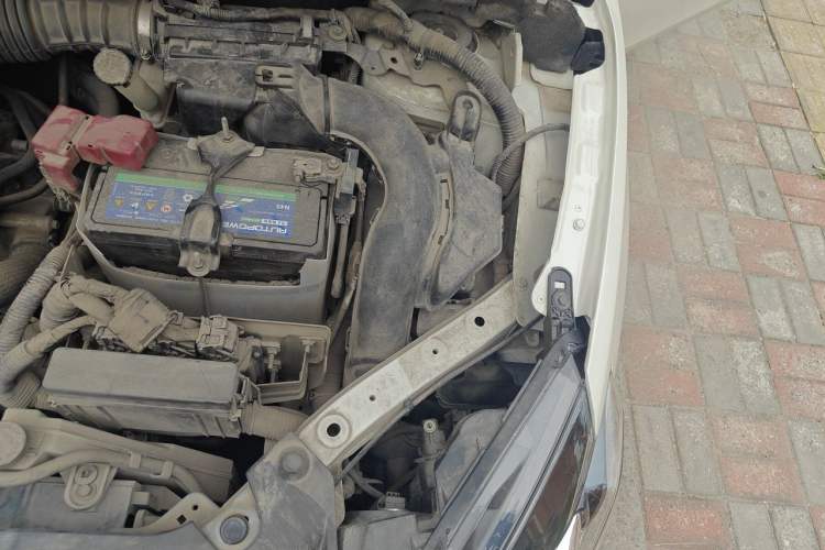 Used Nissan Sylphy 2018 1.6XV CVT Deluxe Edition Engine Bay Left