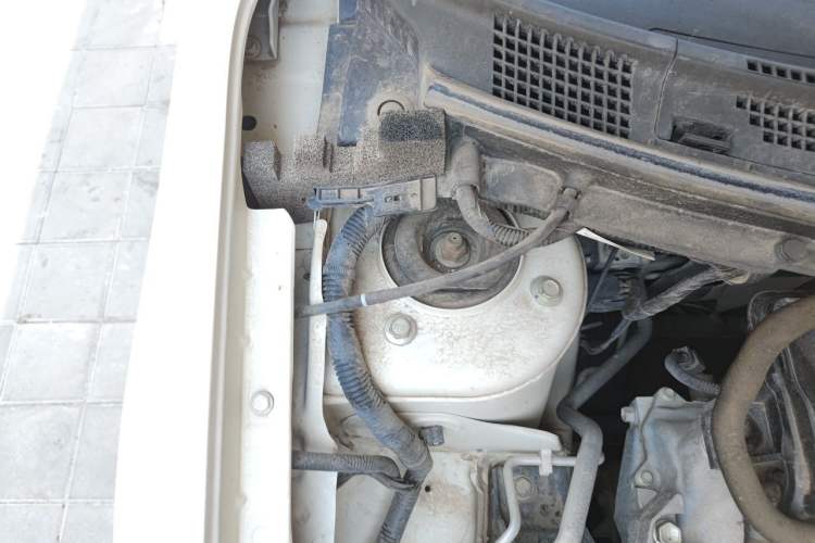 Used Nissan Sylphy 2018 Classic 1.6XE Manual Comfort Edition Engine Bay Right
