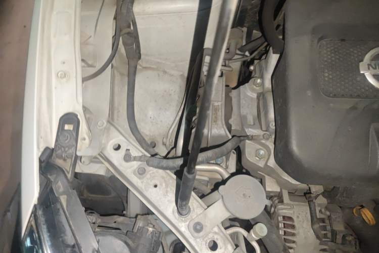 Used Nissan Sylphy 2018 1.6XV CVT Deluxe Edition Engine Bay Right