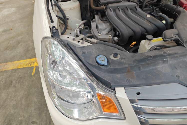 Used Nissan Sylphy 2018 Classic 1.6XE+ Manual Leading Edition Engine Bay Right