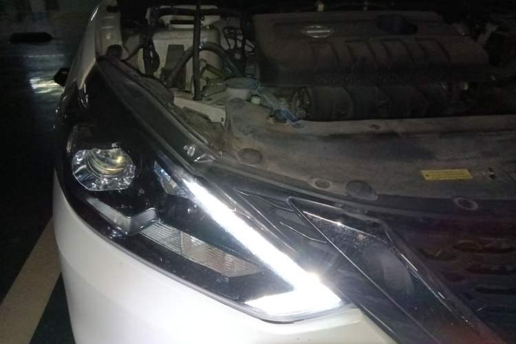 Used Nissan Sylphy 2018 1.6XV CVT Deluxe Edition Engine Bay Right
