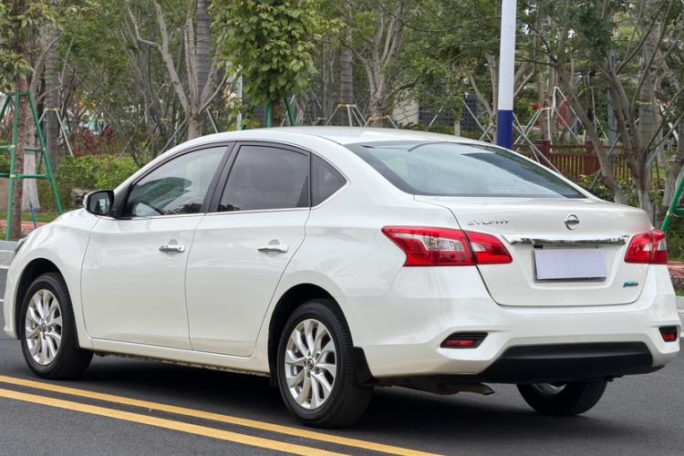 Used Nissan Sylphy 2018 1.6XV CVT Deluxe Edition Exterior 1