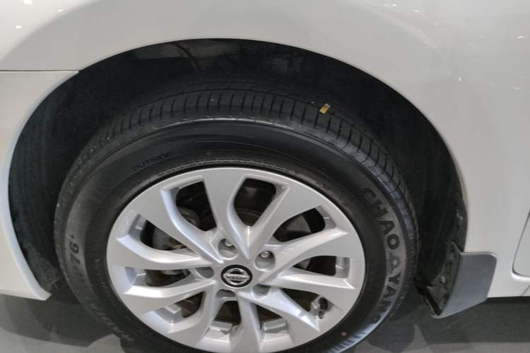 Used Nissan Sylphy 2018 1.6XV CVT Deluxe Edition Exterior 4