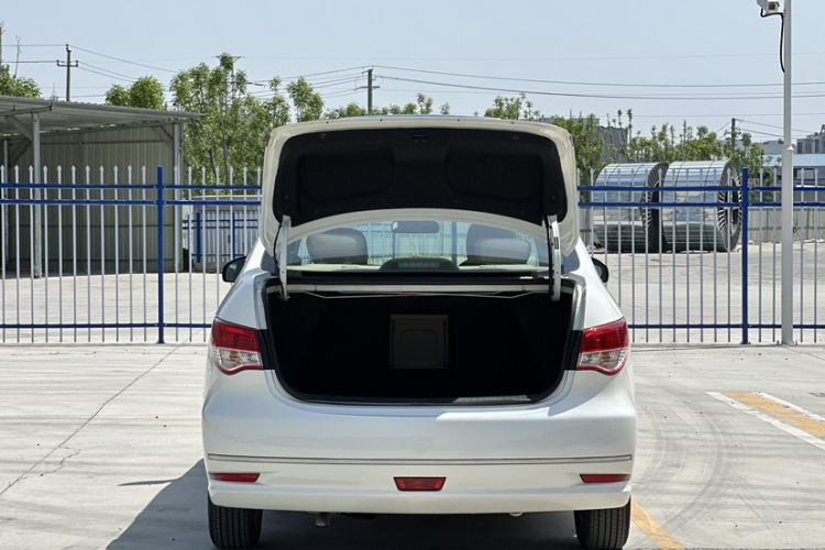 Used Nissan Sylphy 2018 Classic 1.6XE CVT Comfort Edition Exterior 4