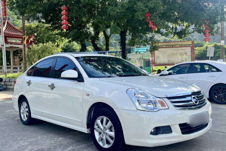 Used Nissan Sylphy 2018 Classic 1.6XE+ CVT Leading Edition Front Right 45 Deg