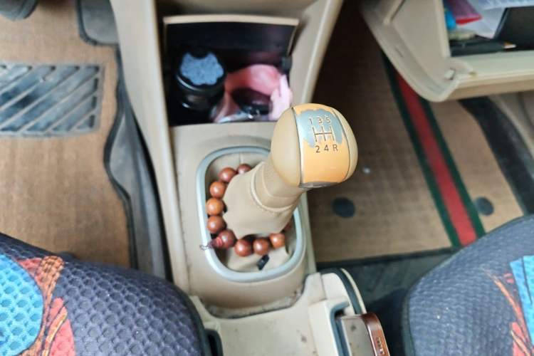 Used Nissan Sylphy 2018 Classic 1.6XE Manual Comfort Edition Gear Lever