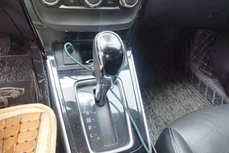 Used Nissan Sylphy 2018 1.6XV CVT Deluxe Edition Gear Lever