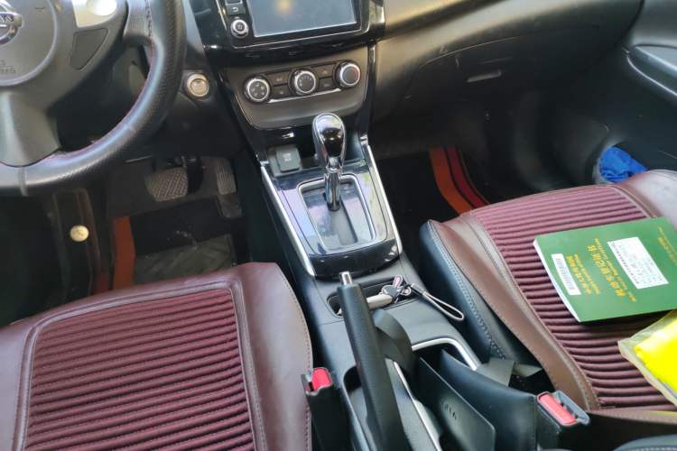 Used Nissan Sylphy 2018 1.6XV CVT Deluxe Edition Gear Lever