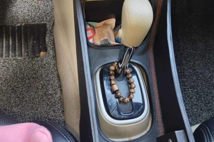 Used Nissan Sylphy 2018 Classic 1.6XE+ CVT Leading Edition Gear Lever