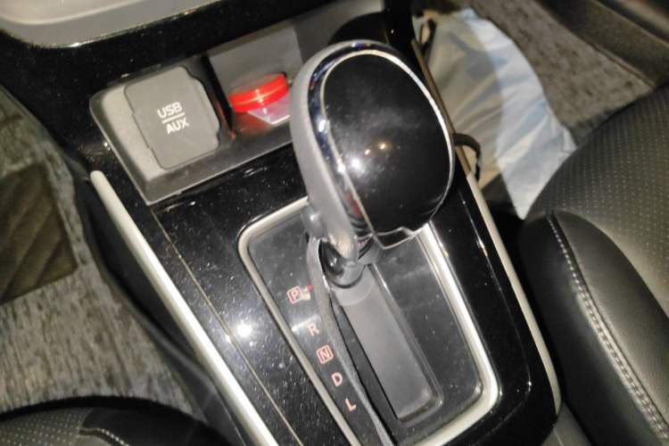 Used Nissan Sylphy 2018 1.6XV CVT Deluxe Edition Gear Lever