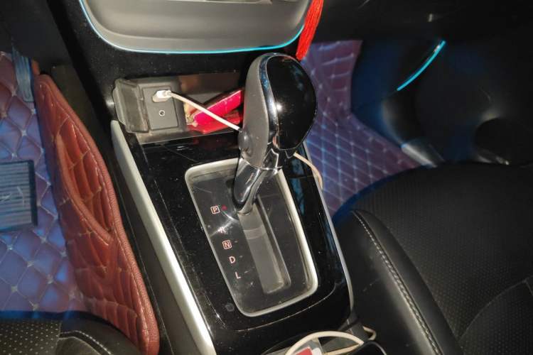 Used Nissan Sylphy 2018 1.6XV CVT Deluxe Edition Gear Lever