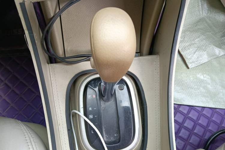 Used Nissan Sylphy 2018 Classic 1.6XE CVT Comfort Edition Gear Lever
