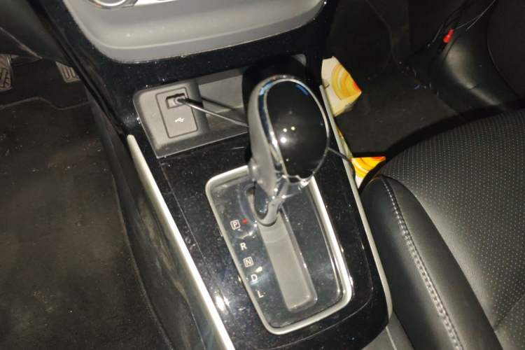 Used Nissan Sylphy 2018 1.6XV CVT Deluxe Edition Gear Lever