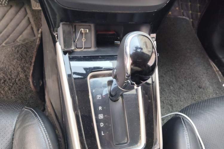 Used Nissan Sylphy 2018 1.6XE CVT Comfort Edition Gear Lever