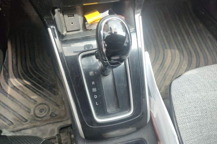 Used Nissan Sylphy 2018 1.6XV CVT Deluxe Edition Gear Lever