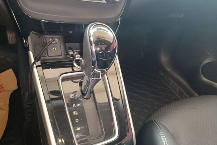 Used Nissan Sylphy 2018 1.6XV CVT Deluxe Edition Gear Lever