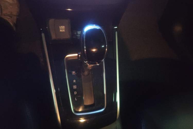 Used Nissan Sylphy 2018 1.6XV CVT Deluxe Edition Gear Lever